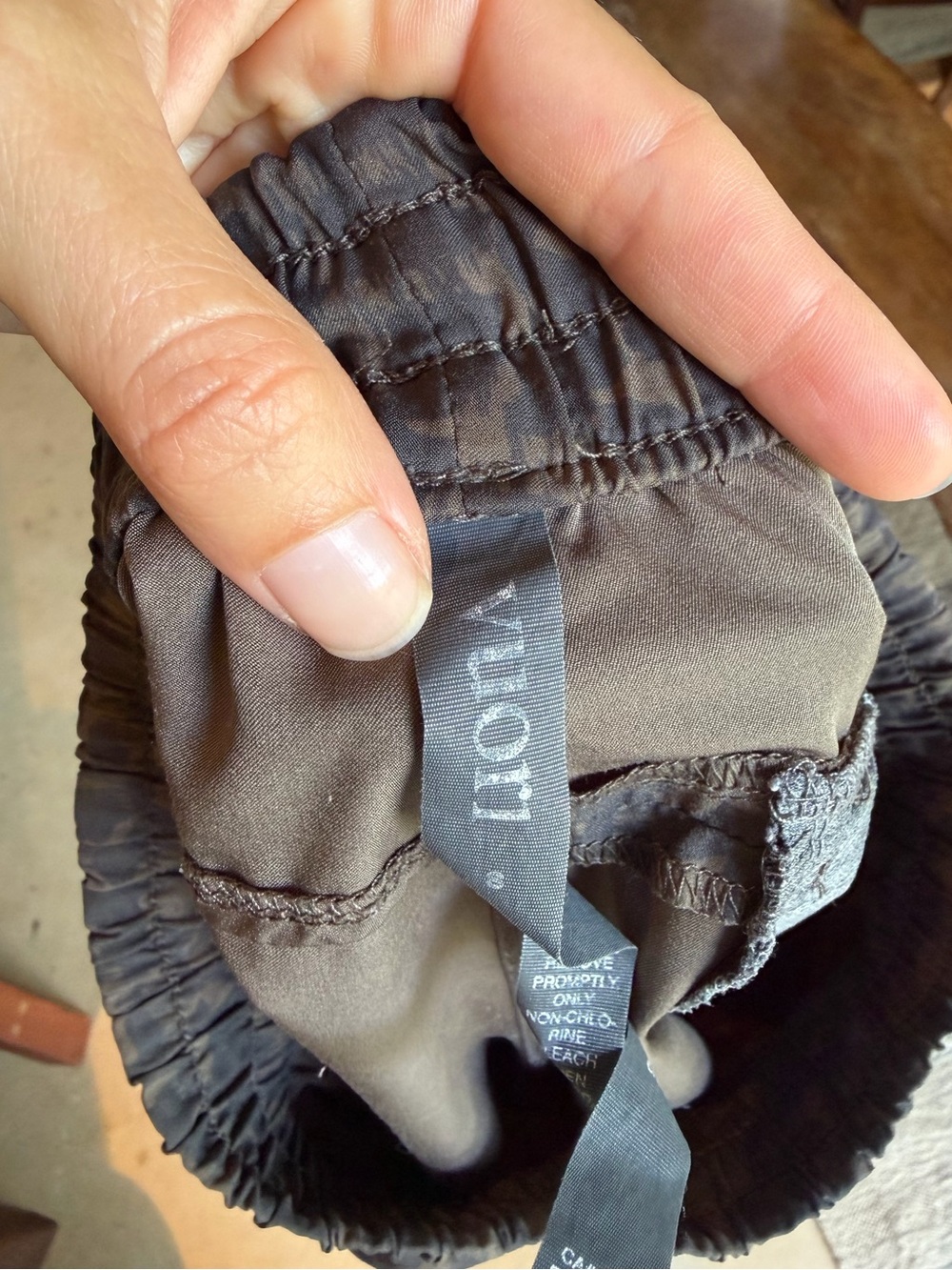 Vuori Running Shorts - Picture 4 of 6